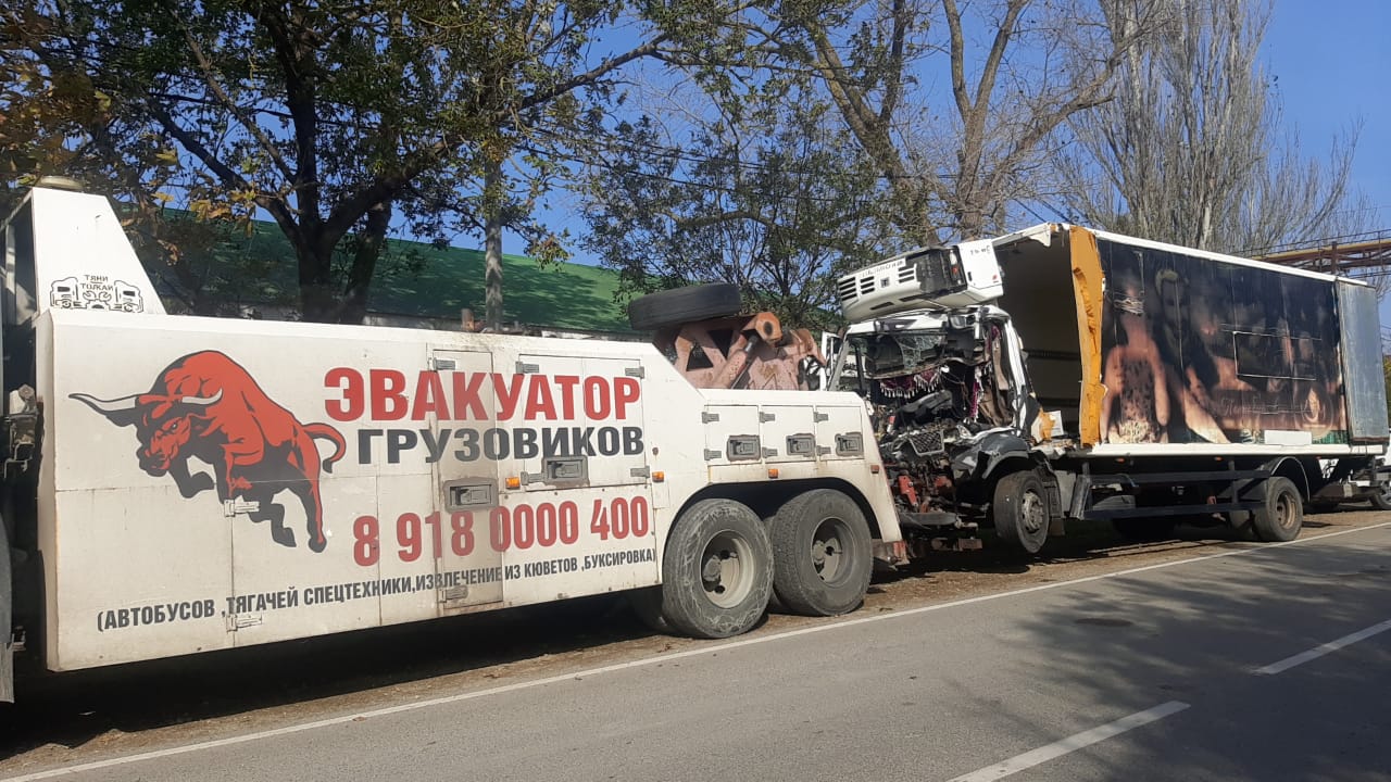 Эвакуатор грузовых авто в Алуште